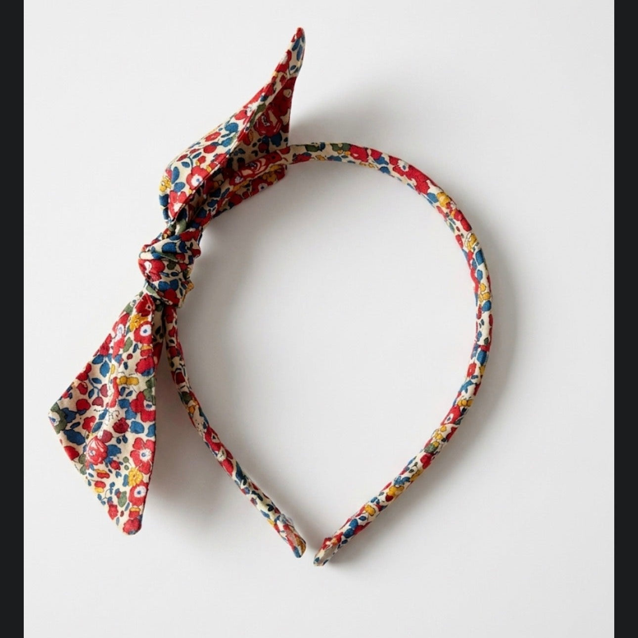 Small Knotted Bow